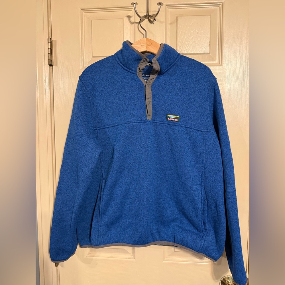 L.L. Bean Men's Blue Sweater size L